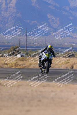 media/Dec-17-2023-CVMA (Sun) [[bf0c04832d]]/Race 2 Amateur Supersport Open/